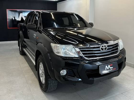 TOYOTA HILUX 2.7 SR 4X2 CD 16V FLEX 4P AUTOMÁTICO TOYOTA HILUX 2.7 SR 4X2 CD 16V FLEX 4P AUTOMÁTICO